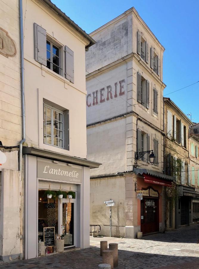 Appartements "La Chambre D'Ami" Arles Exterior photo