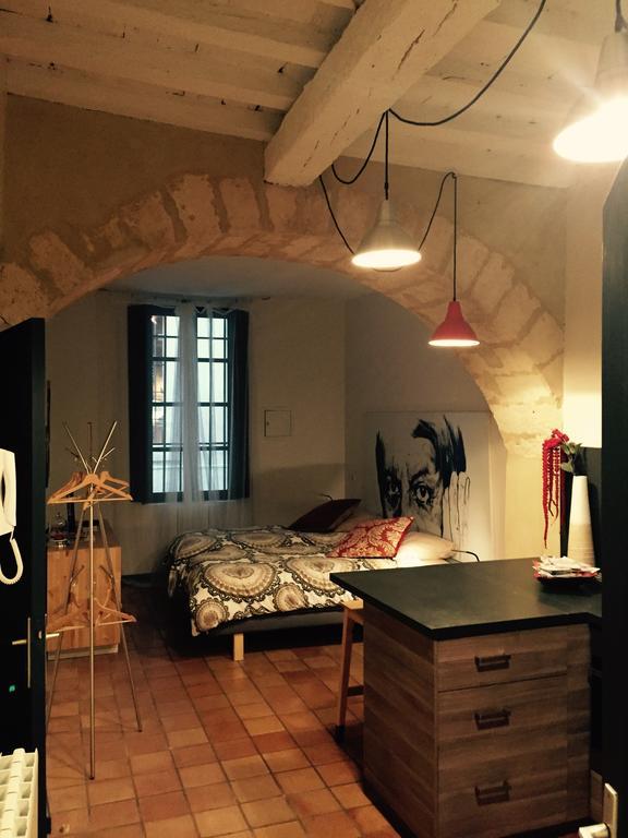 Appartements "La Chambre D'Ami" Arles Room photo